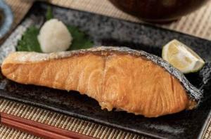 塩サーモンの味噌グリル弁当