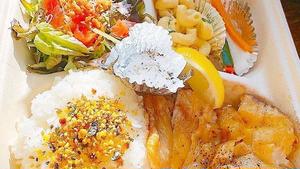 チキンステーキ弁当塩コショウ