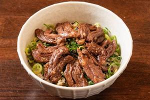 ハラミ丼