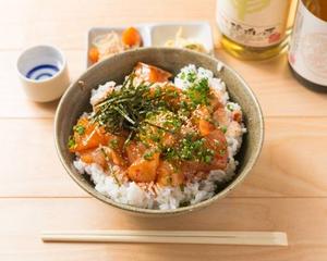 ユッケ丼 Yukhoe Rice Bowl