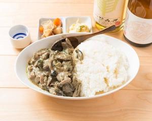 チキンとナスのキノコカレー Chicken and Eggplant Mushroom Curry