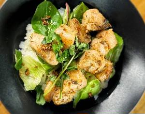 特選ポークの香草焼き Juicy Pork with Herb Grill over Rice