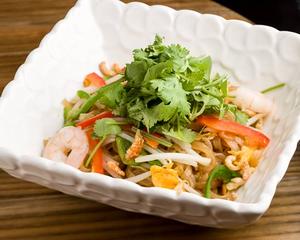 タイ風焼きそば~パッタイ~(アラカルト) Thai-Style Fried Noodles ~Pad Thai~