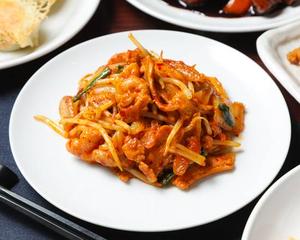 黒豚キムチ炒め Stir-Fried Black Pork and Kimchi