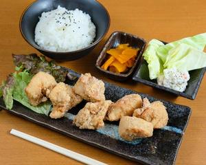 ジョニーのからあげ 骨なしからあげ弁当 7個 Bonless Fried Chicken Bento Box 7pcs