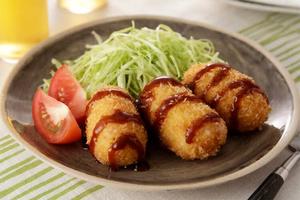 ジョニーのからあげ カニクリームコロッケ2コ