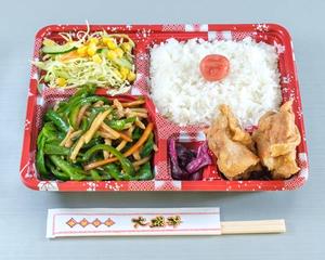 青椒肉絲弁当 Green Pepper Steak Bento Box