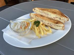 【モーニング限定】ツナメルトホットサンド