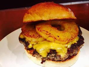 パイナップル2枚チーズバーガー(パティ1枚) DBL Pineapple