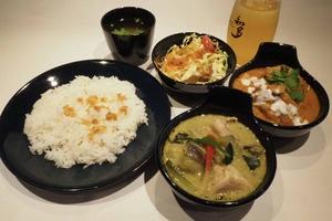 グリーンカレー、マッサマンカレーWセット