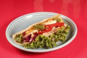 アボカド＆チキンのCOBBタコス Avocado ＆ Chicken COBB Tacos