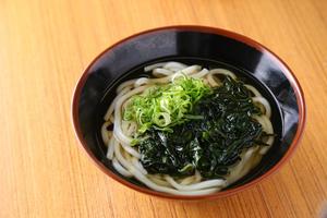 わかめうどん・そば Wakame Seaweed Udon/Soba Noodles