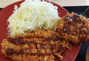 メンチカツ1個ロースカツ1個入り弁当