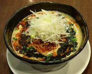 黒ごま担々麺 中辛
