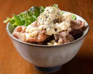 タルタル唐揚げ丼