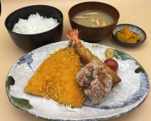ミックスフライ定食