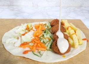 ファラッフェルラップサンド Falafel with tortilla roll