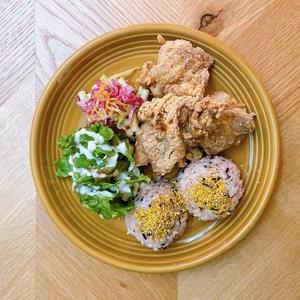 モチコチキンプレート Mochiko Chicken Plate (Rice, Salad Set)