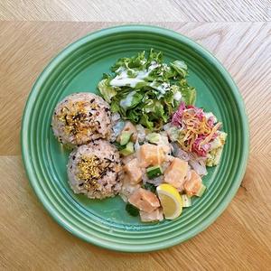 ロミロミサーモンプレート Lomi Lomi Salmon Plate (Rice, Salad Set)