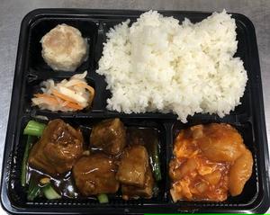 豚角煮・海老チリソース・シューマイお弁当