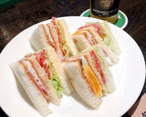 BLTEサンドウィッチ