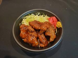 ソースチキンカツ丼