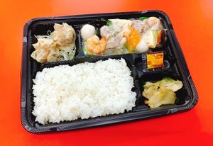 八宝菜弁当 Meat ＆ Vegetables in Sauce Stir-Fry Bento Box