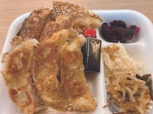 豚餃子弁当