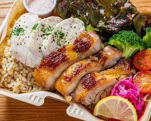 相盛りチキンと玄米のお弁当【ACB】