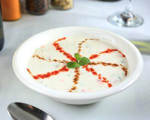 ライタ(ヨーグルトサラダ) Raita (Yogurt Salad)