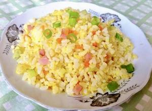 肉蛋炒(たまごと豚肉切リチャーハン)