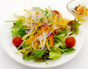 産直野菜のサラダ