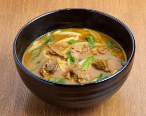 牛すじ肉のカレーうどん