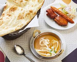 カレーナンバーベキュー弁当 Curry and Naan Barbecue Bento Box