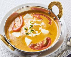 トマトチーズカレー Tomato and Cheese Curry