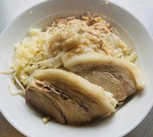 汁なし豚マシまぜそば(200g)