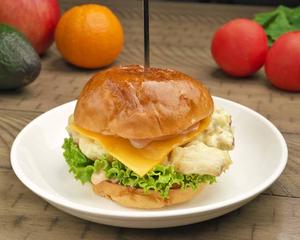 フィッシュバーガー(ポテト+ドリンク付)