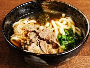 肉うどん Udon with Sukiyaki Beef