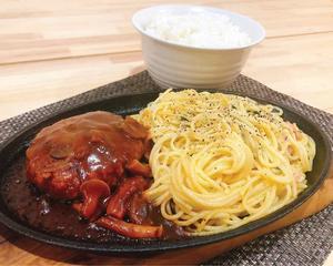 カルボナーラ＆チーズインハンバーグ