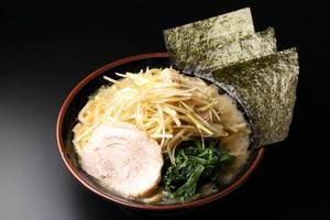 醤油ねぎラーメン Soy Sauce Ramen with Green Onions