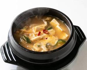 テンジャンチゲセット(チゲ、ご飯、副菜)