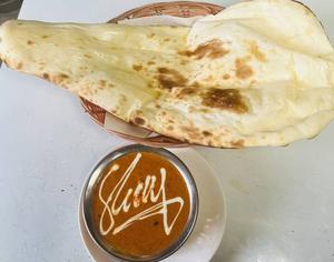 チキンカレー+ナンセットchicken curry nan set