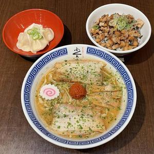 からみそラーメン+チャーシュー丼+水餃子