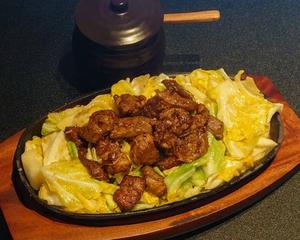 肉肉鉄板焼肉 一人半