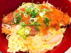 豚ロースとんかつの卵とじ丼