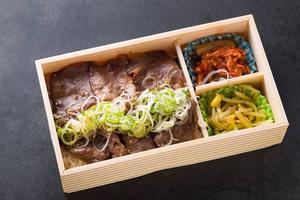 牛タン弁当