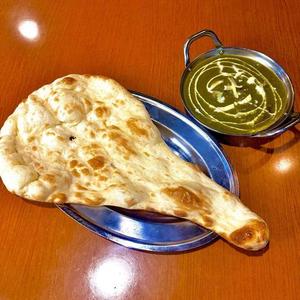ほうれん草チキンカレーセット(Sag Chicken Curry Set)