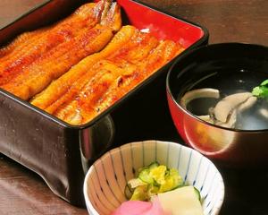 うな重定食(特撰)/うなぎ約150g、ご飯250g、肝吸いつき Unagi bento box (special)