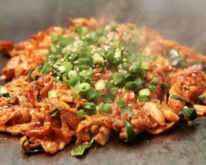 鉄板豚キムチ炒め