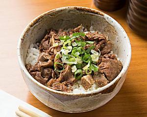 牛すじ丼 Beef Tendon Rice Bowl